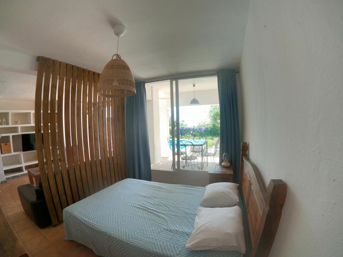 Private Pool Apartment Manilva Bagian luar foto